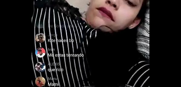  Chica de Badoo se masturba en vivo